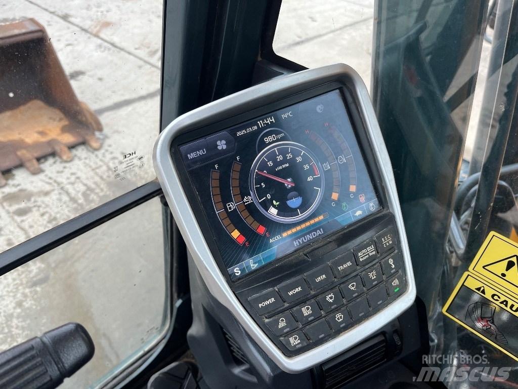Hyundai HX140LC Vikšriniai ekskavatoriai