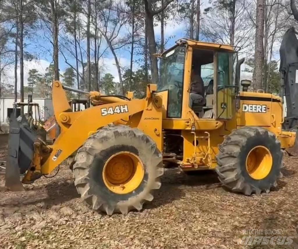 John Deere 544 H Naudoti ratiniai krautuvai