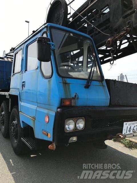 Sumitomo ST350MT Neapdoroto reljefo kranai