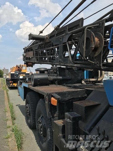 Sumitomo ST350MT Neapdoroto reljefo kranai