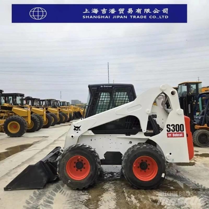 Bobcat S 330 Krautuvai su šoniniu pasukimu
