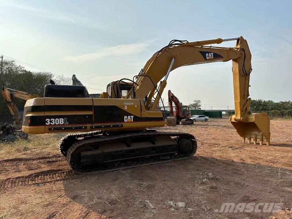 CAT 330B Vikšriniai ekskavatoriai