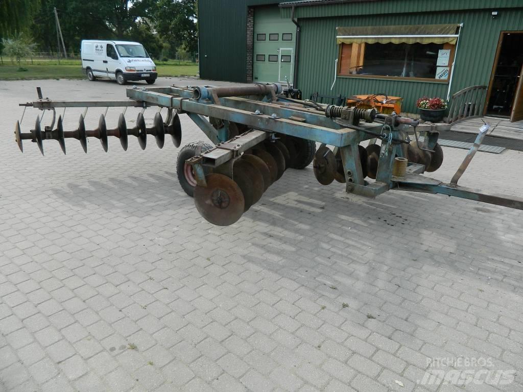 Fiskars FTR32 Diskinės akėčios