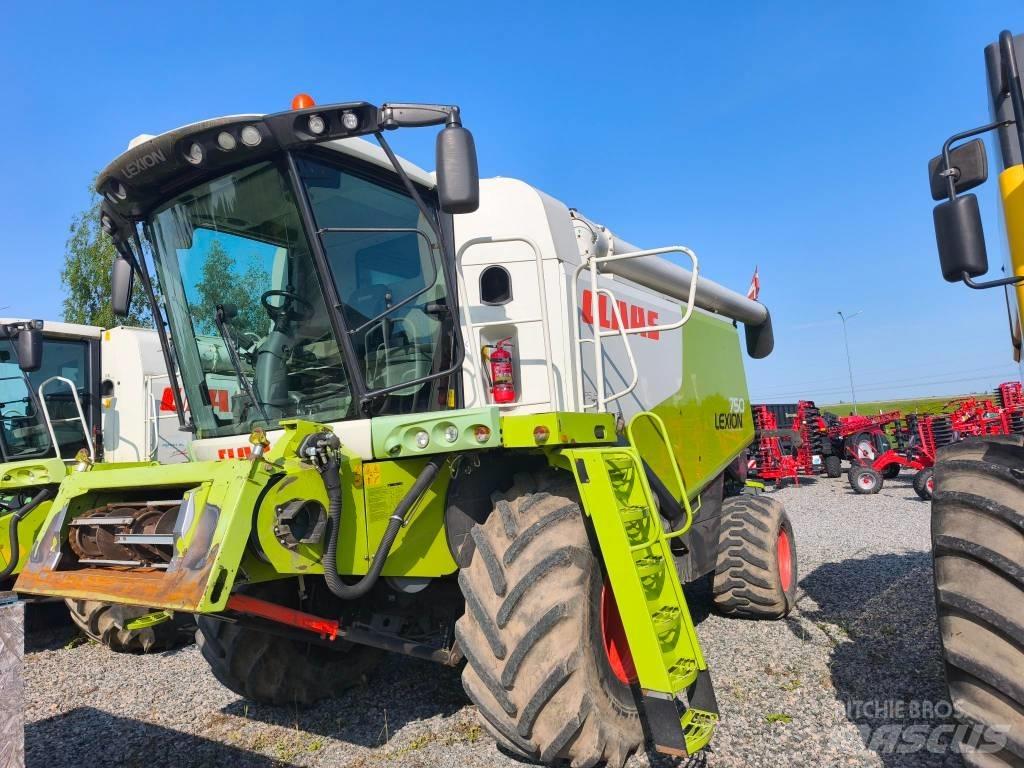 CLAAS Lexion 750 Derliaus nuėmimo kombainai