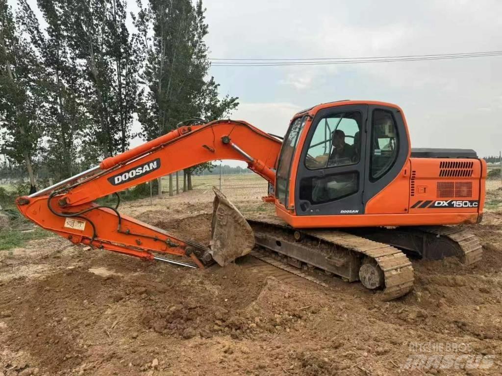 Doosan DX150 Vikšriniai ekskavatoriai