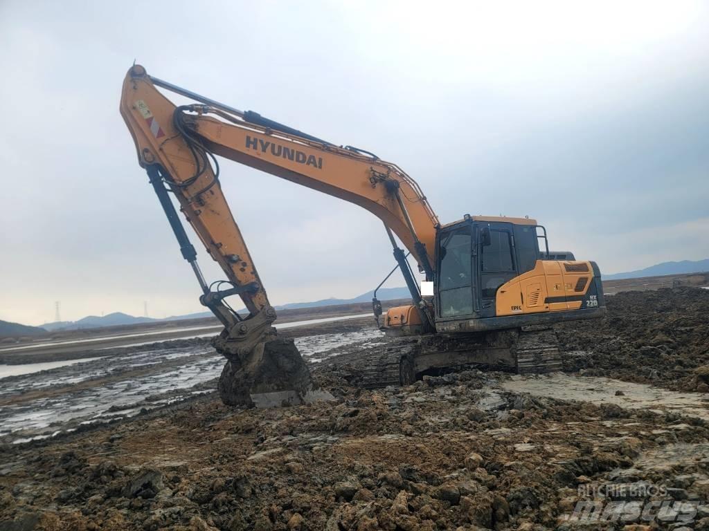 Hyundai HX 220 Vikšriniai ekskavatoriai