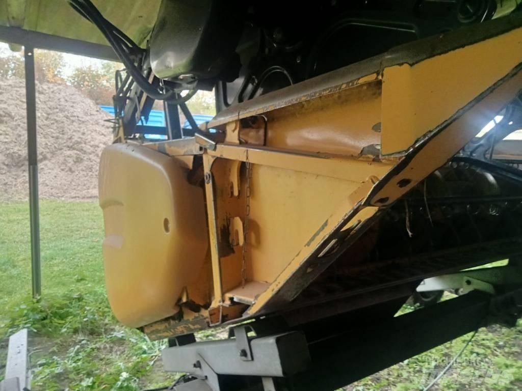 New Holland CR 9080 Derliaus nuėmimo kombainai