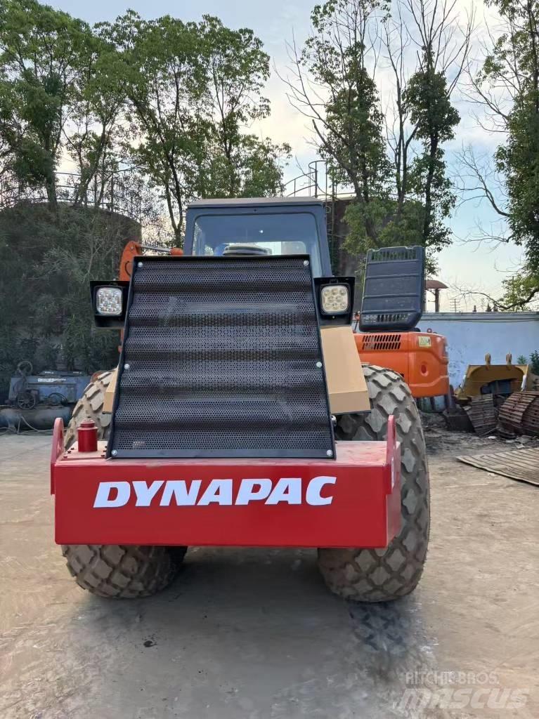 Dynapac CA 301 D Porinių būgnų volai