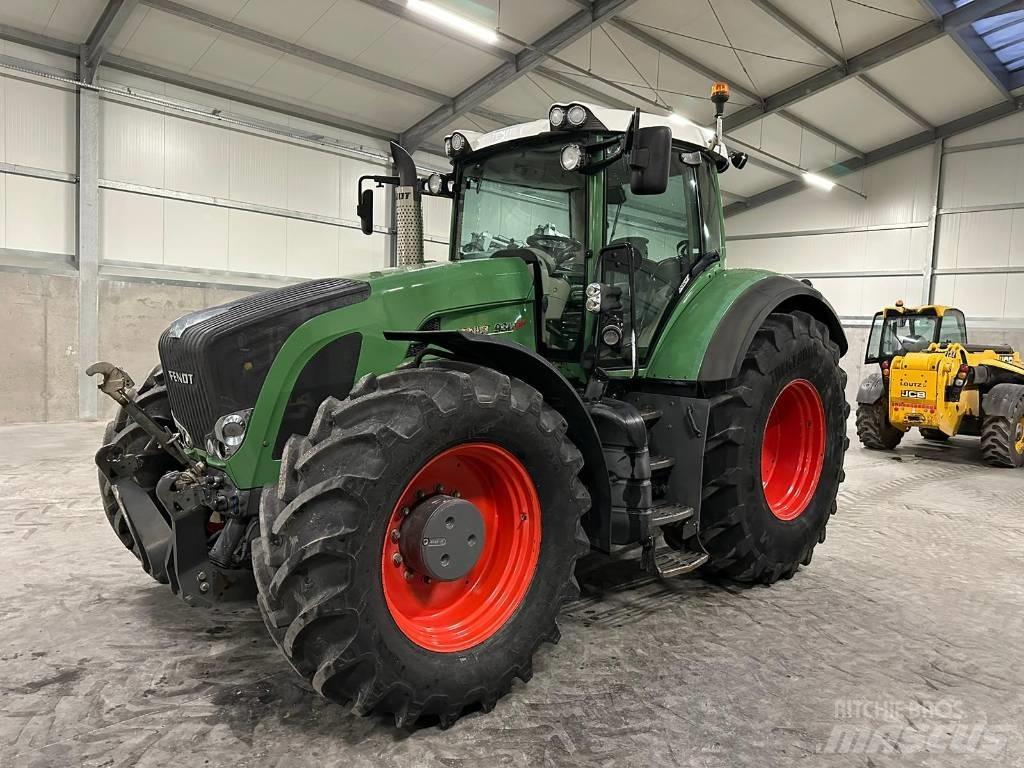 Fendt 930 Profi Traktoriai