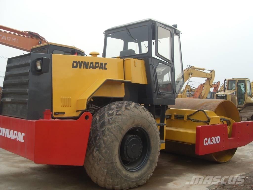 Dynapac CA 30 D Vieno būgno volai