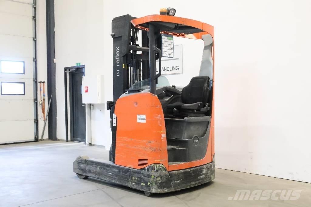 Toyota RRE200H Šakiniai krautuvai su prailgintu keltuvu