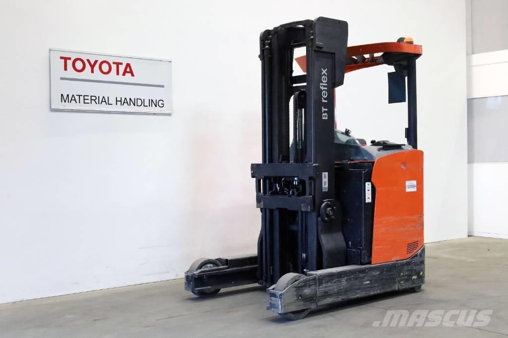 Toyota RRE200H Šakiniai krautuvai su prailgintu keltuvu