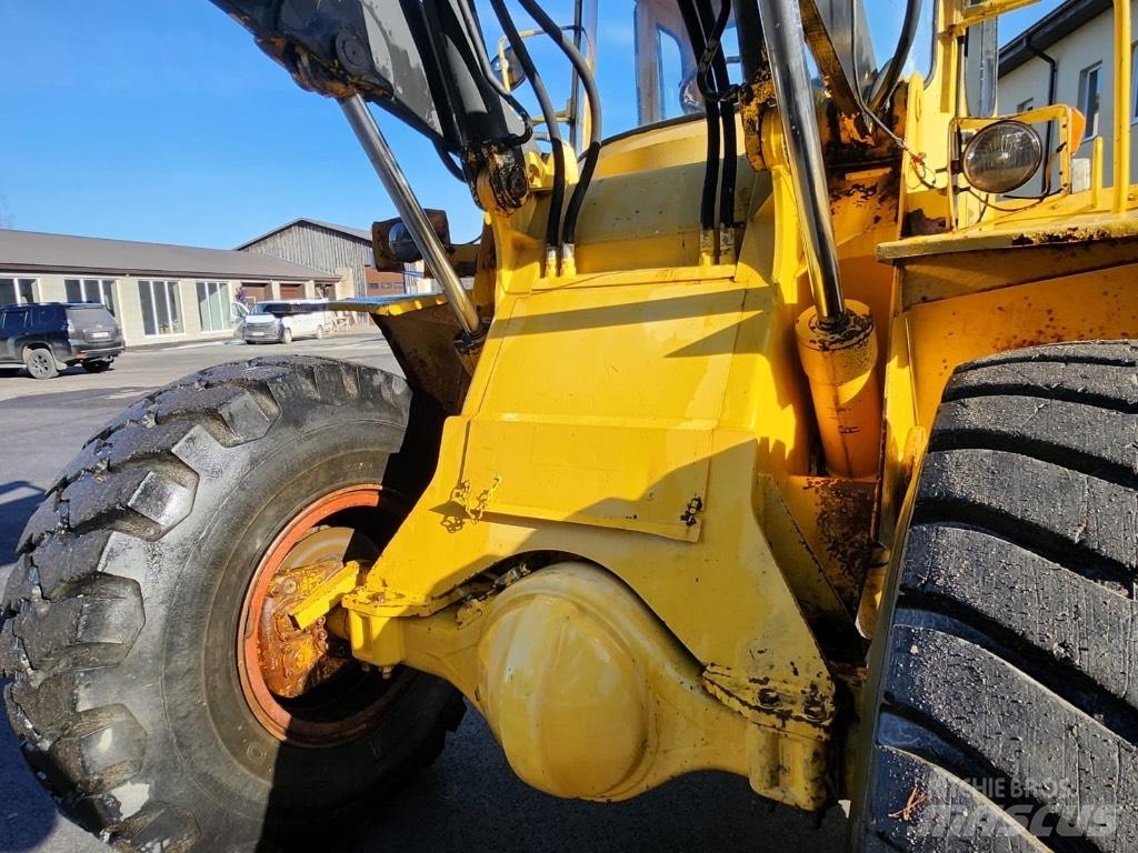 Volvo BM LM846 Naudoti ratiniai krautuvai
