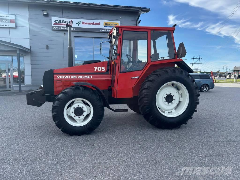 Valmet 705 Traktoriai
