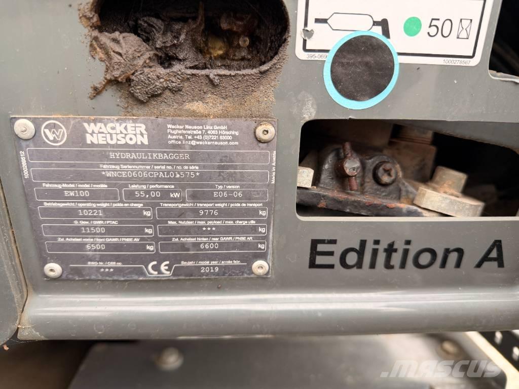 Wacker Neuson EW100 Ratiniai ekskavatoriai