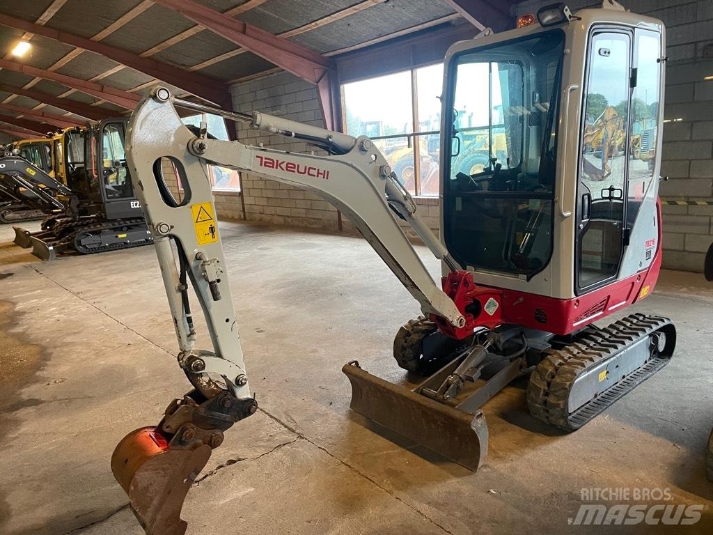 Takeuchi TB216 Mini ekskavatoriai < 7 t
