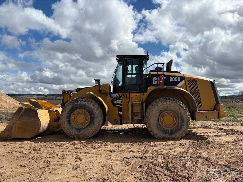 CAT 980 K Naudoti ratiniai krautuvai