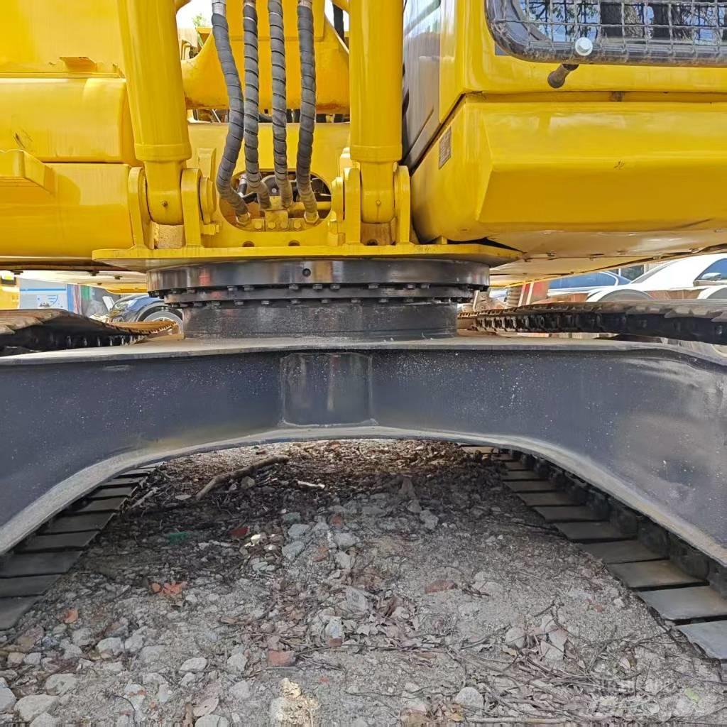 Komatsu PC 130 Vikšriniai ekskavatoriai
