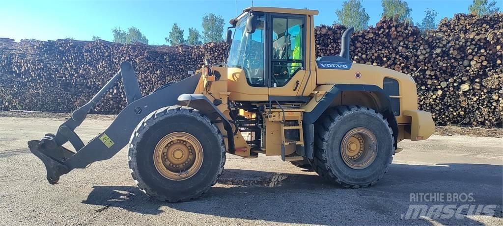 Volvo L110G Naudoti ratiniai krautuvai