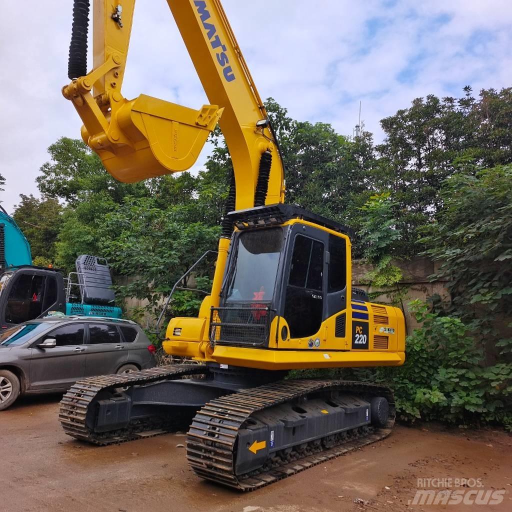 Komatsu PC 220-7 Vikšriniai ekskavatoriai