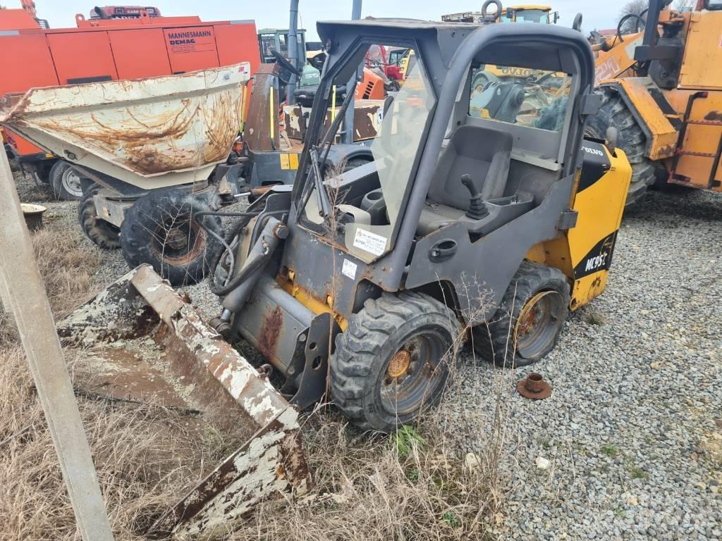 Volvo MC 95 C Krautuvai su šoniniu pasukimu