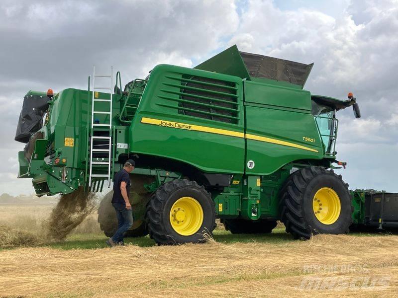 John Deere T 560 i Derliaus nuėmimo kombainai