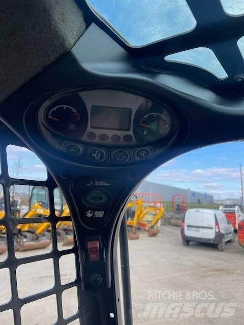 Bobcat T 550 Krautuvai su šoniniu pasukimu