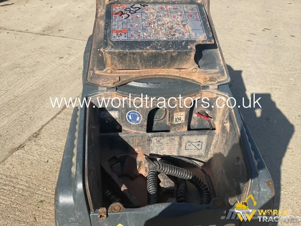 Bomag BMP 8500 Vibratoriai
