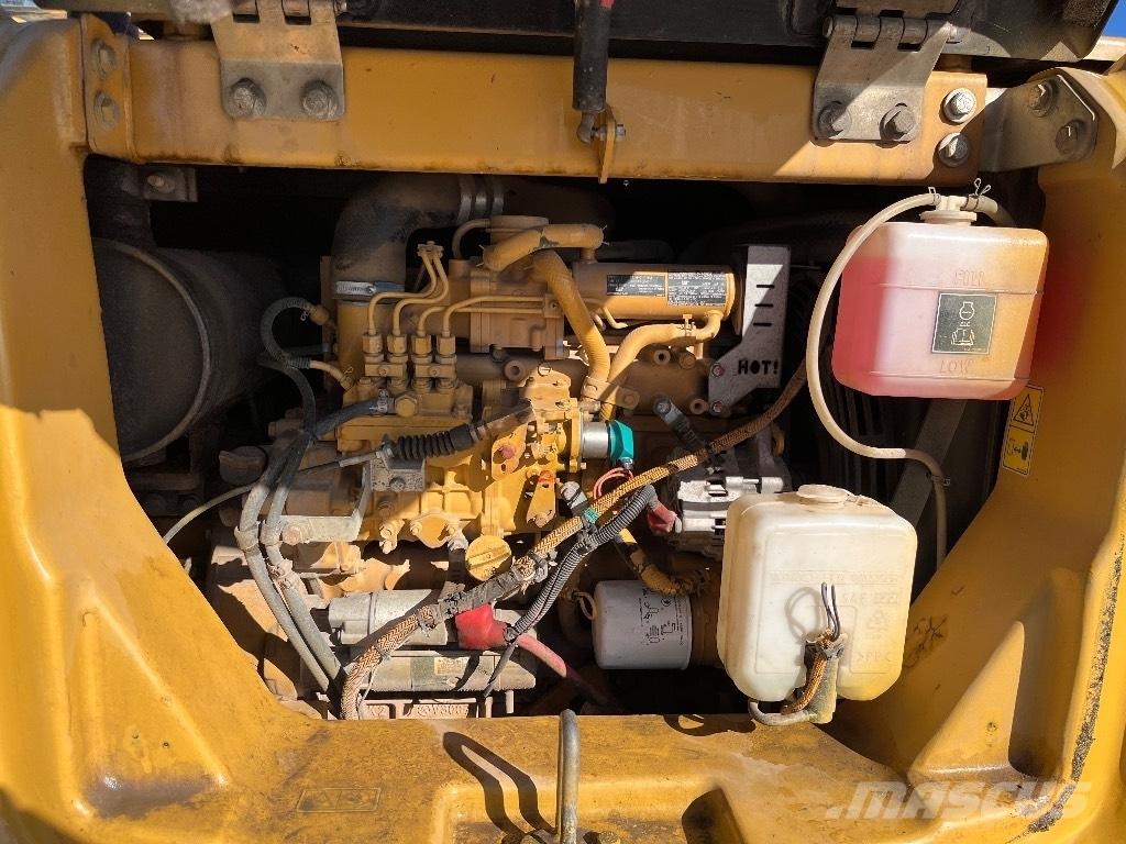 CAT 308 E 2 CR Vidutinės galios ekskavatoriai 7-12 t