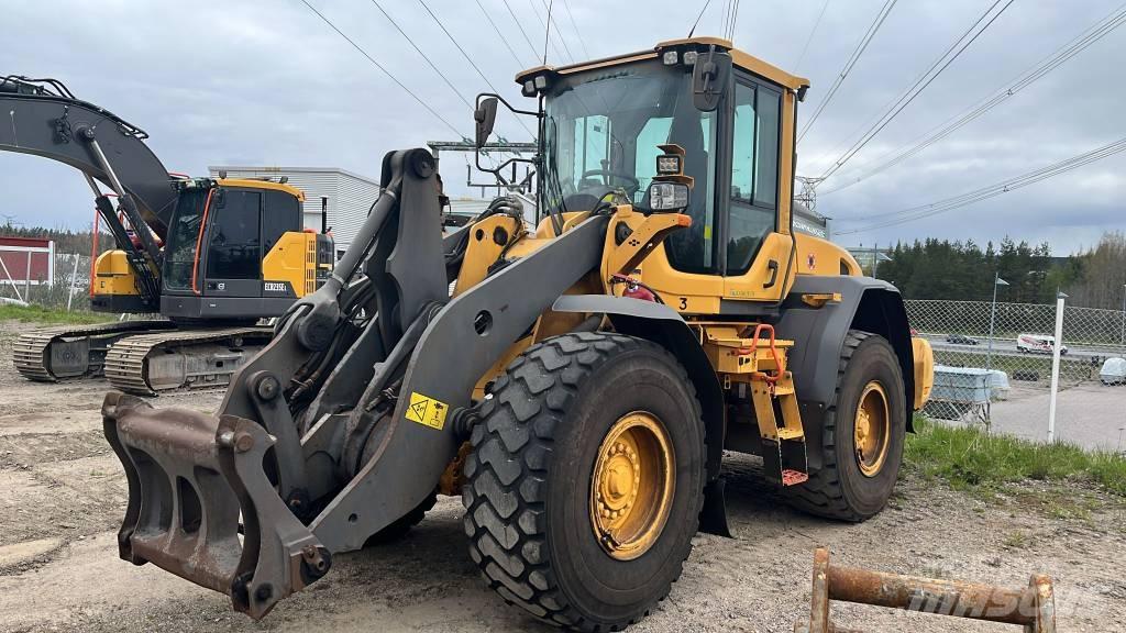 Volvo L 90 H Naudoti ratiniai krautuvai