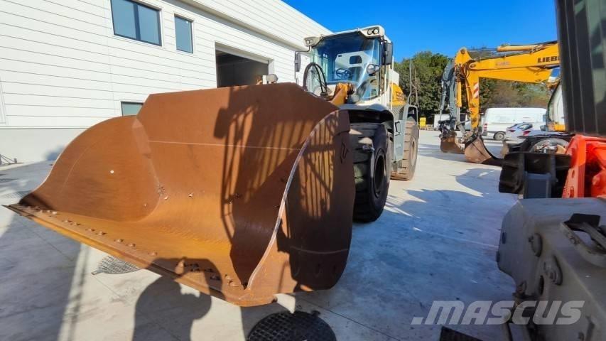 Liebherr L 556 Naudoti ratiniai krautuvai