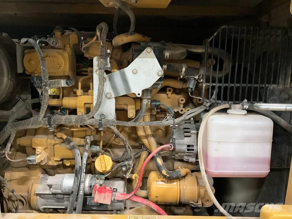 CAT 308 CR Vidutinės galios ekskavatoriai 7-12 t