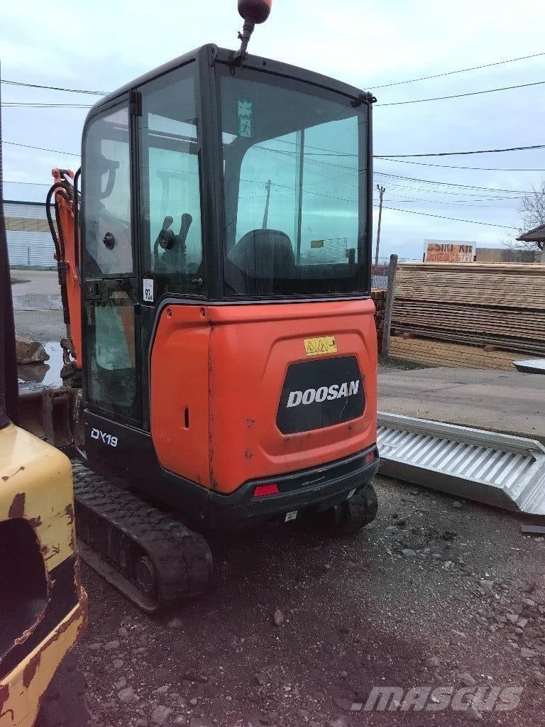 Doosan DX 19 Mini ekskavatoriai < 7 t
