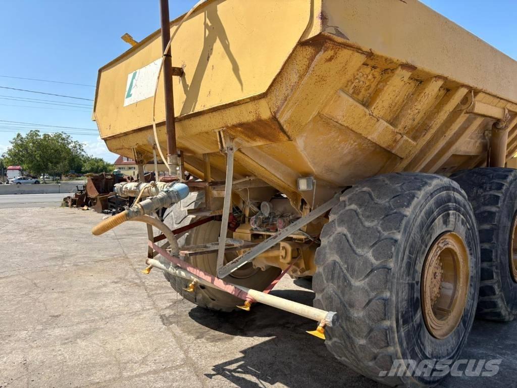CAT D 350 C Karjeriniai savivarčiai