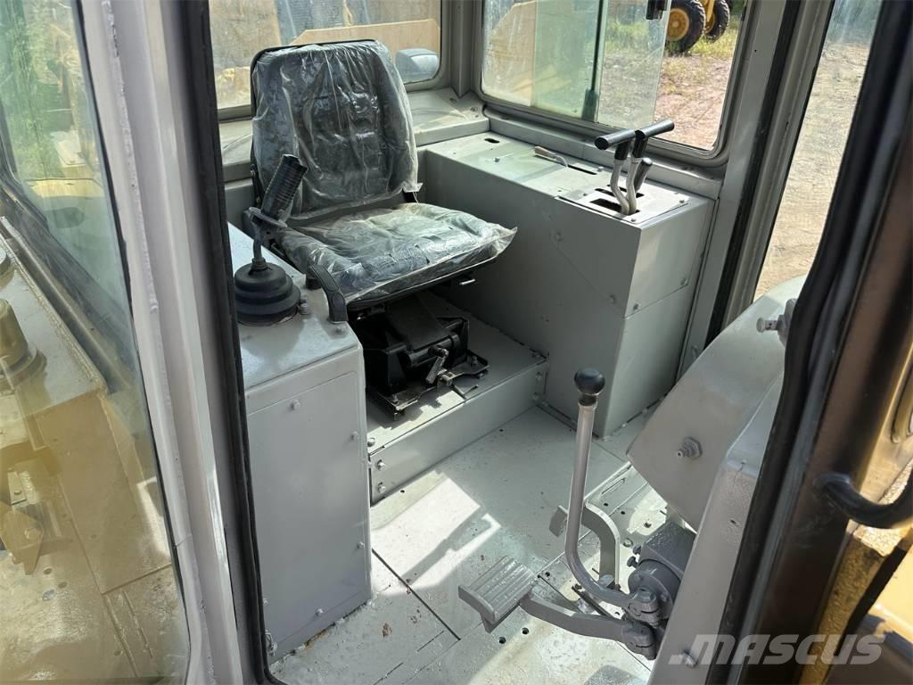 CAT D6G Vikšriniai buldozeriai