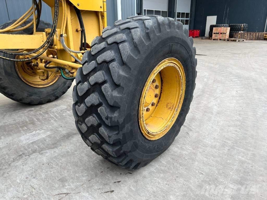 CAT 140H Greideriai