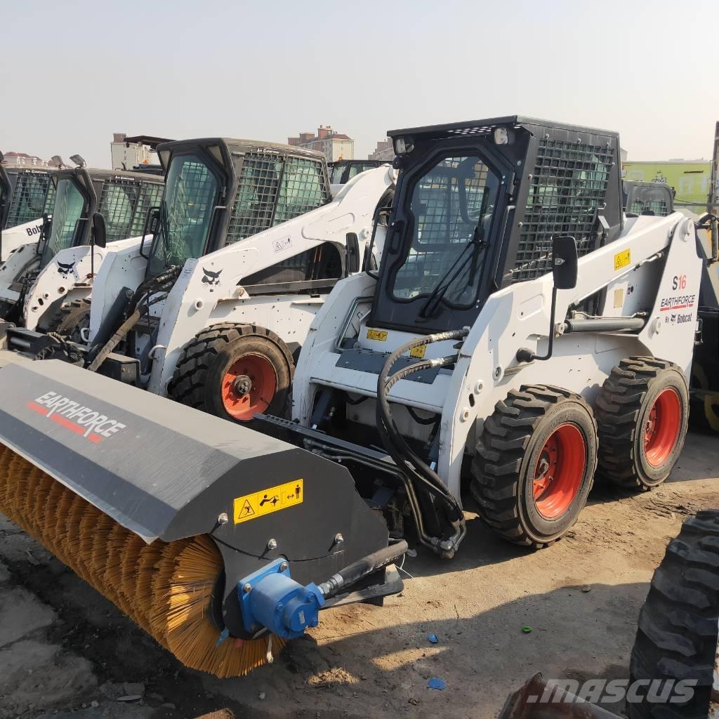 Bobcat S16 Krautuvai su šoniniu pasukimu