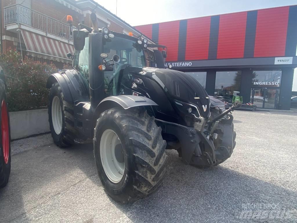 Valtra T 144 Traktoriai