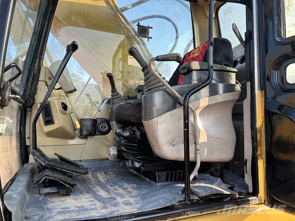 CAT 325 C Vikšriniai ekskavatoriai