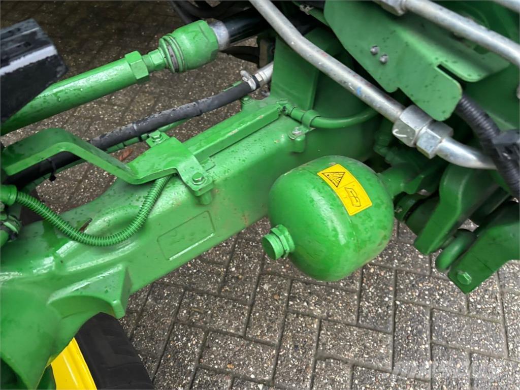 John Deere 6R185 Traktoriai