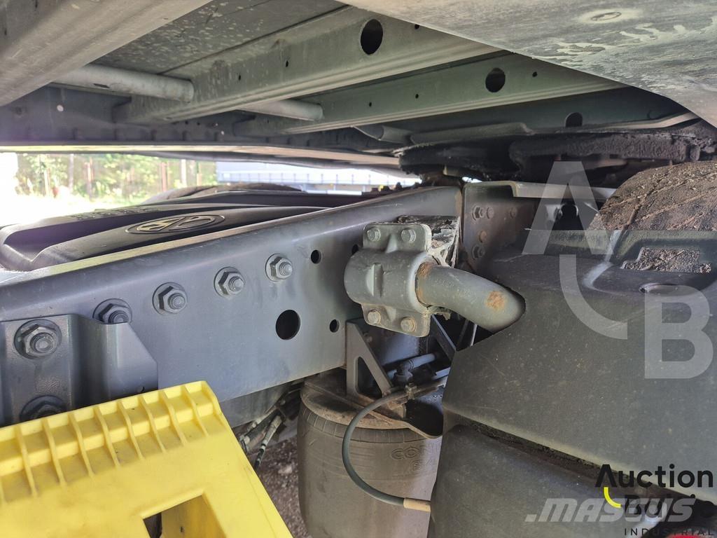 DAF XF480FT Naudoti vilkikai