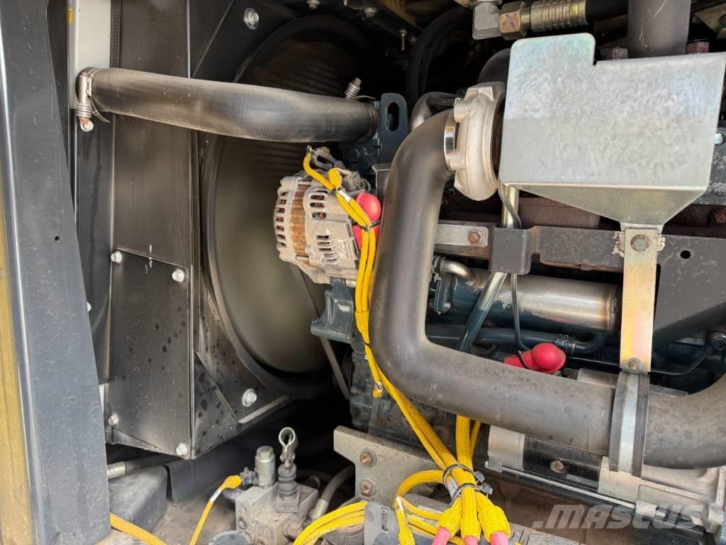 Bomag BW 174 AP-4V Porinių būgnų volai