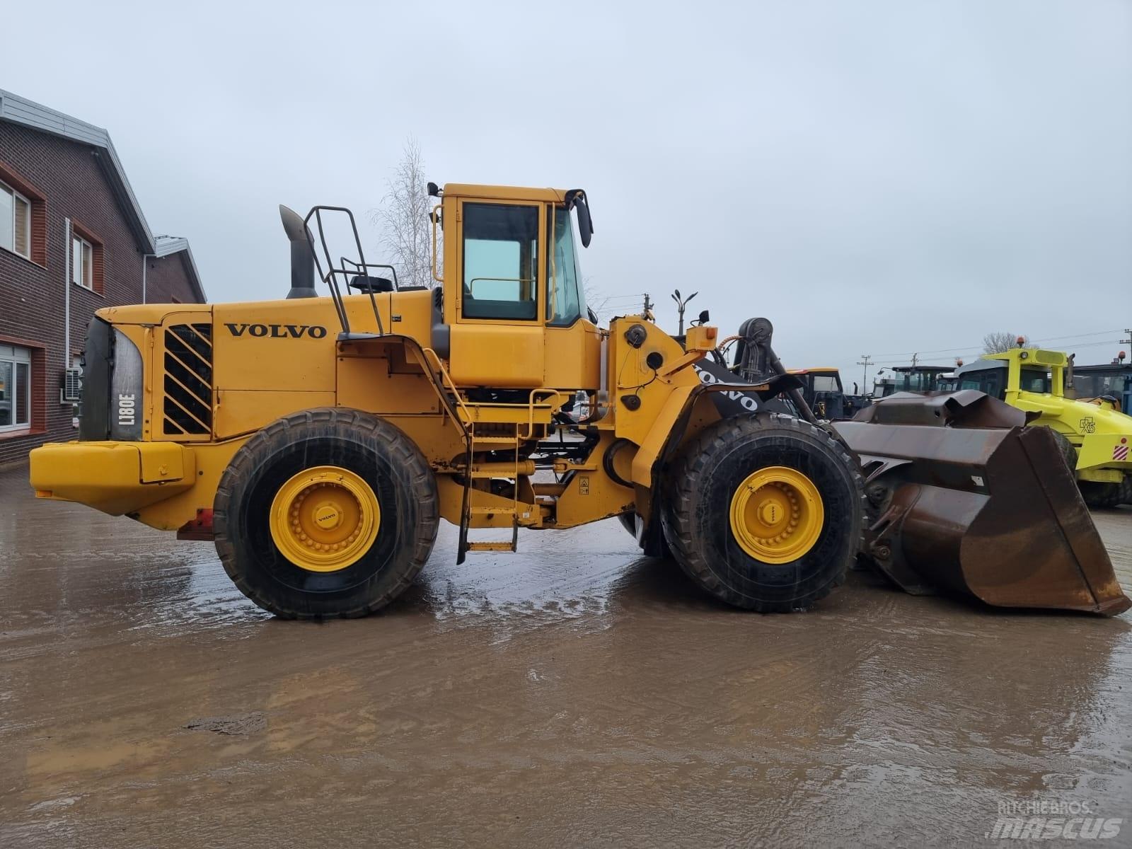 Volvo L180 E Naudoti ratiniai krautuvai