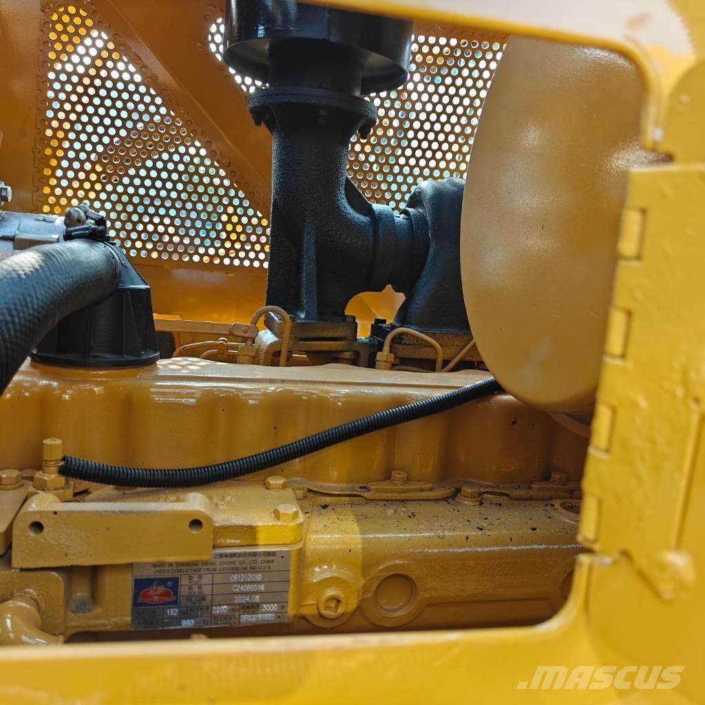 CAT D 7 G Greideriai