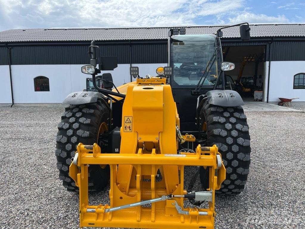 JCB 560-80 Agri Xtra Teleskopiniai krautuvai