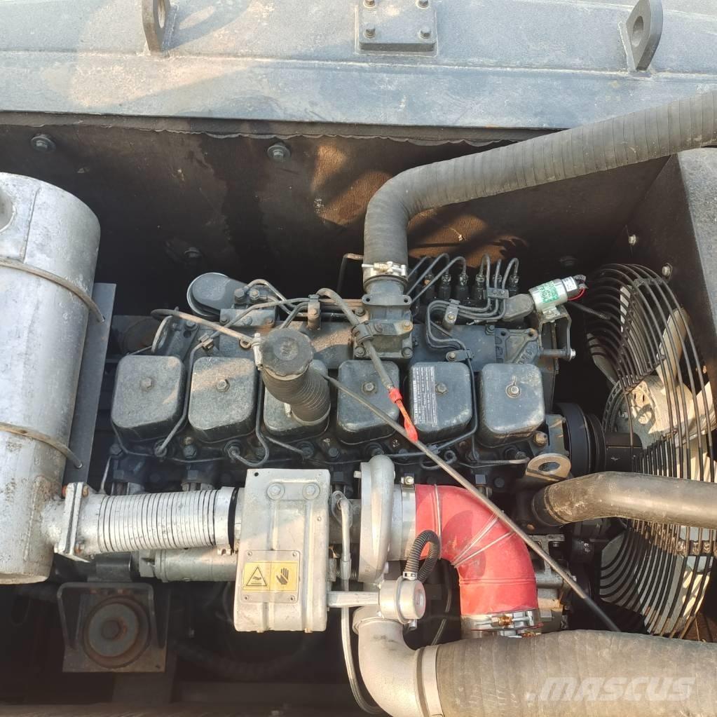 Hyundai R220LC-9S Vikšriniai ekskavatoriai