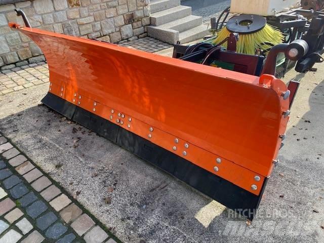 Agromet 220 Sniego peiliai ir valytuvai