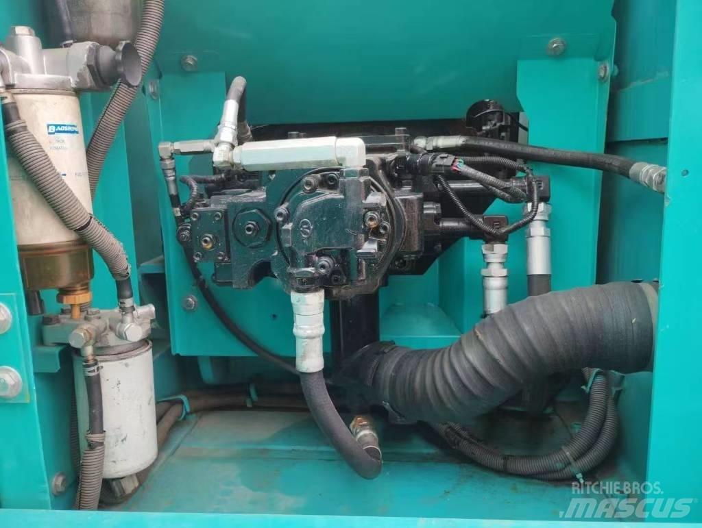 Kobelco 130 Vikšriniai ekskavatoriai