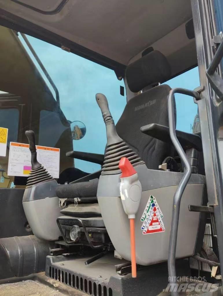 Kobelco 130 Vikšriniai ekskavatoriai
