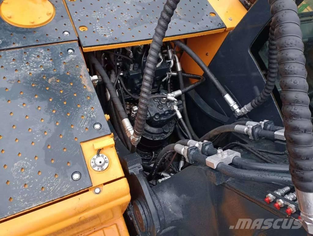 Hyundai 220LC-9S Vikšriniai ekskavatoriai